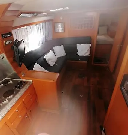 Apartament Hausboot Im Fjord Von Rakalj Ližnjan
